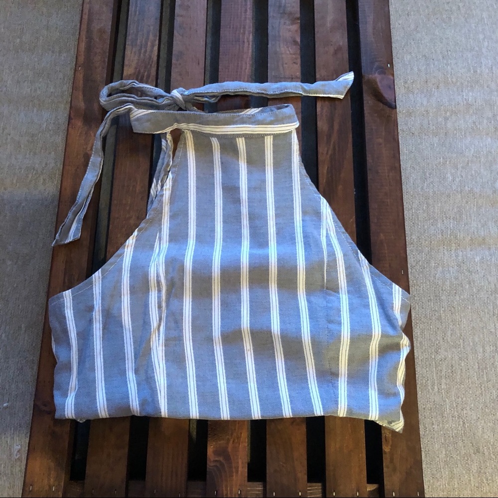 High-Neck crop top